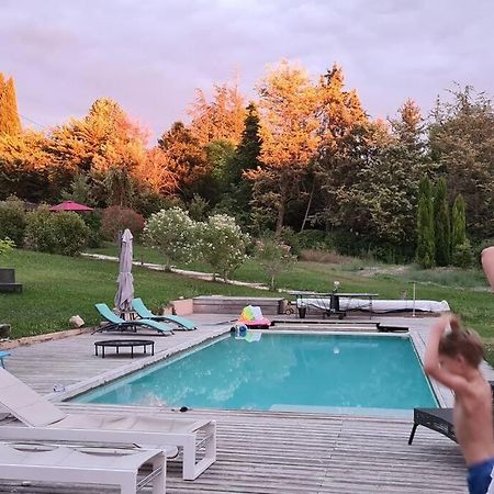 Chalet Bois Cosy Avec Piscine Aix Nature Αιξ-αν-Προβάνς Εξωτερικό φωτογραφία