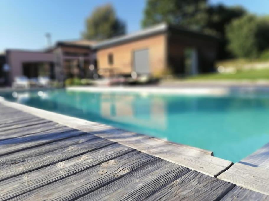 Chalet Bois Cosy Avec Piscine Aix Nature Αιξ-αν-Προβάνς Εξωτερικό φωτογραφία